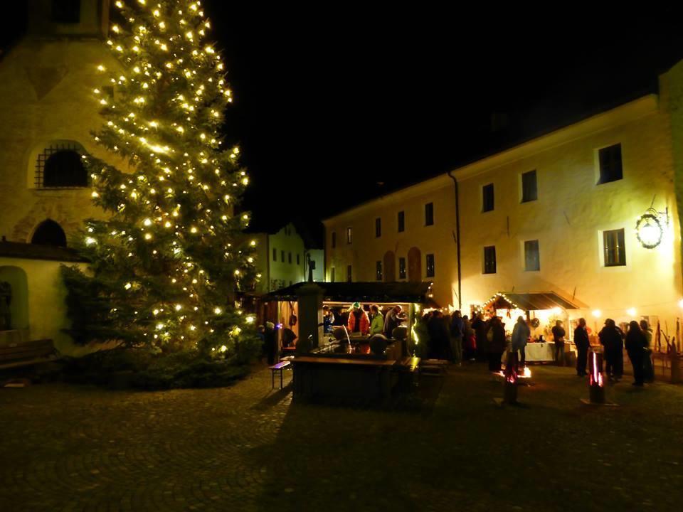 פיה Gasthof Albergo Kreuzwirt מראה חיצוני תמונה