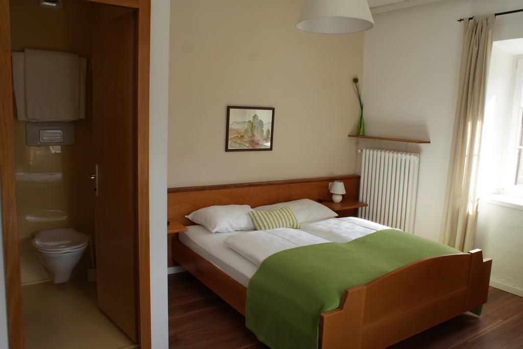 פיה Gasthof Albergo Kreuzwirt מראה חיצוני תמונה