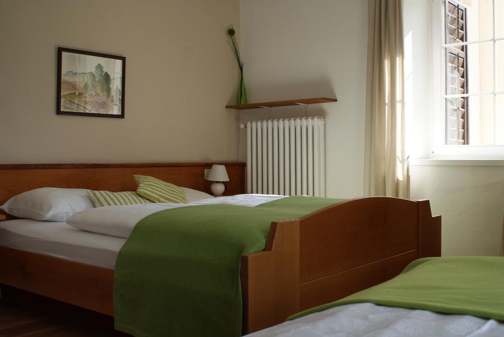 פיה Gasthof Albergo Kreuzwirt מראה חיצוני תמונה