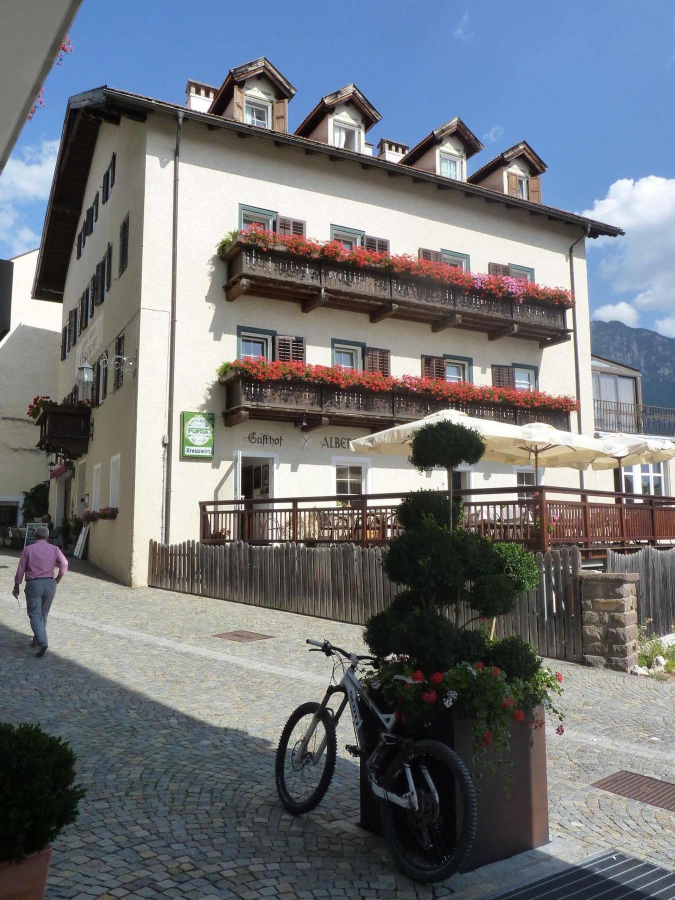 פיה Gasthof Albergo Kreuzwirt מראה חיצוני תמונה