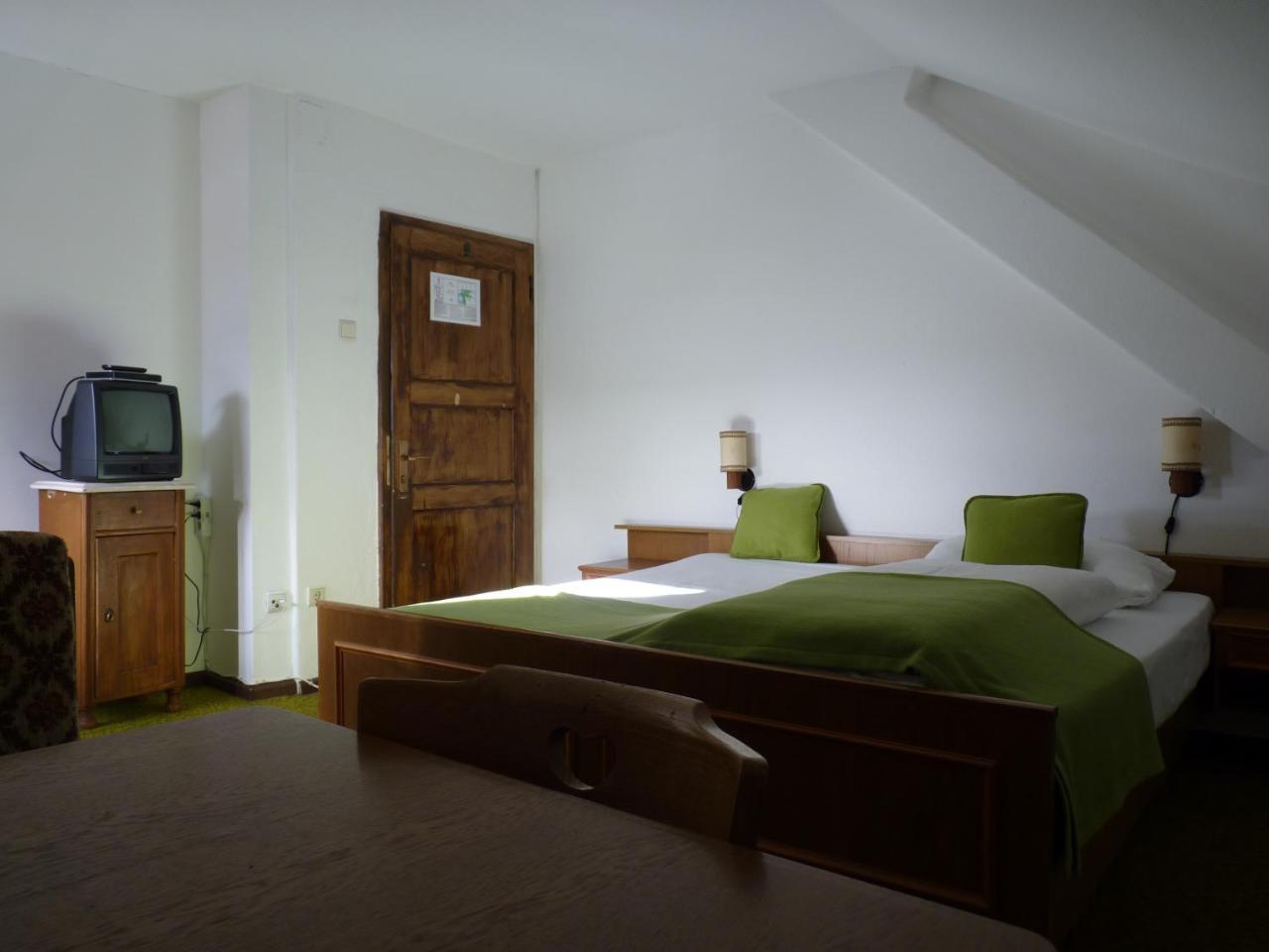פיה Gasthof Albergo Kreuzwirt מראה חיצוני תמונה